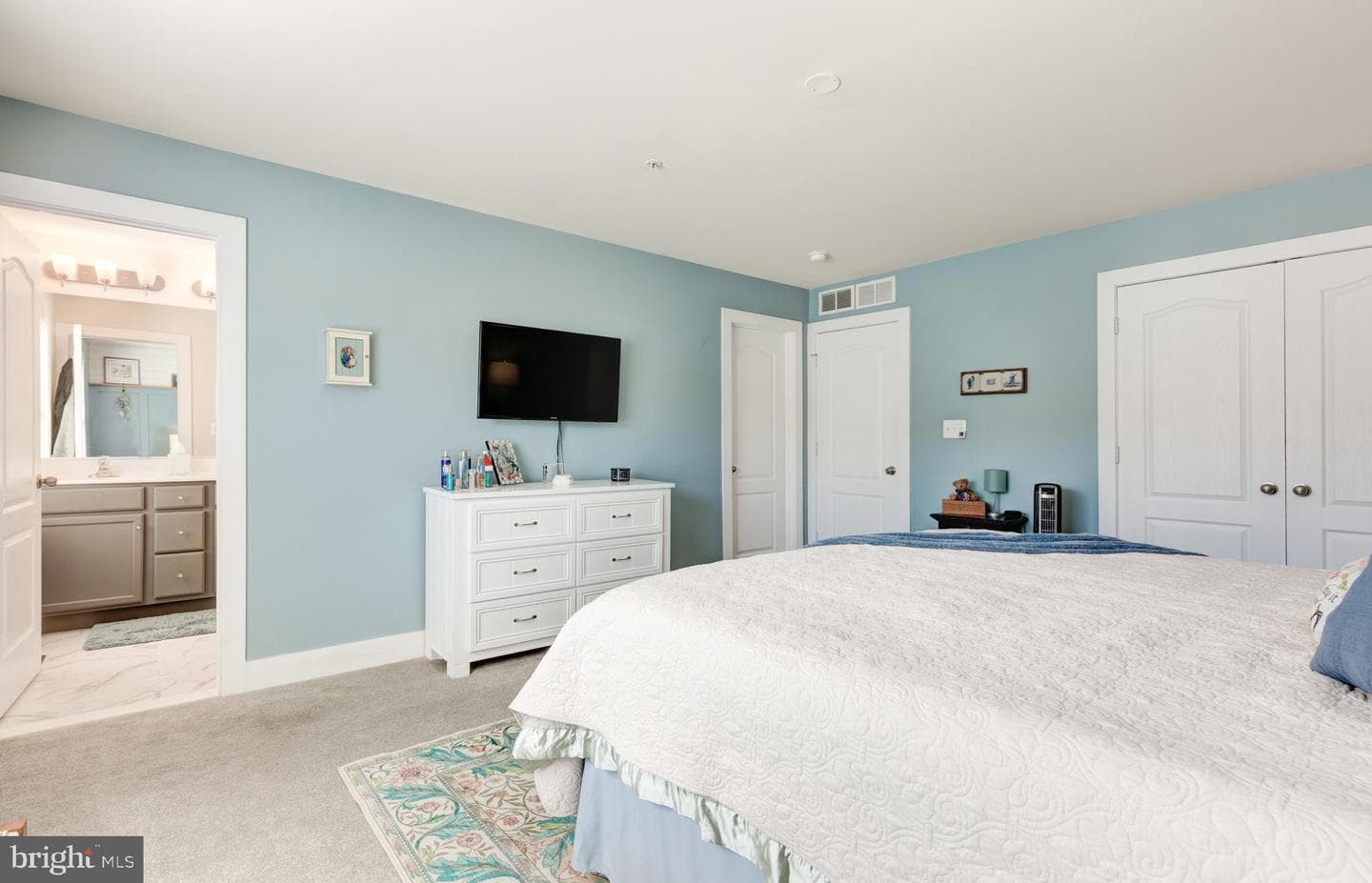 2723 Town View Circle photo 23