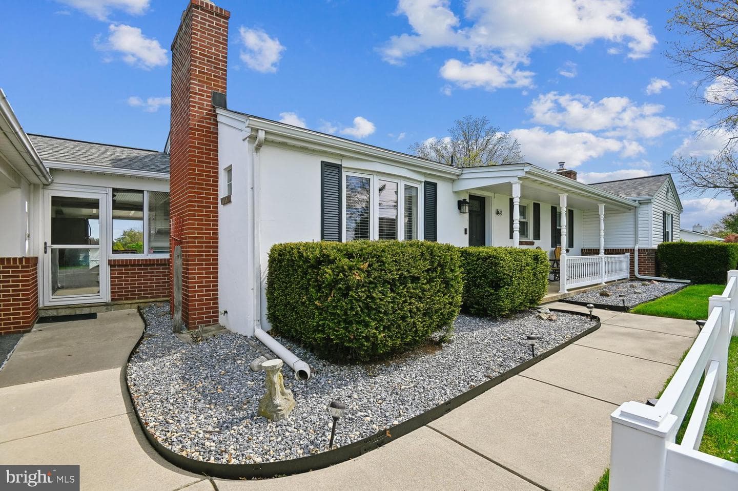 438 Hook Road photo 5