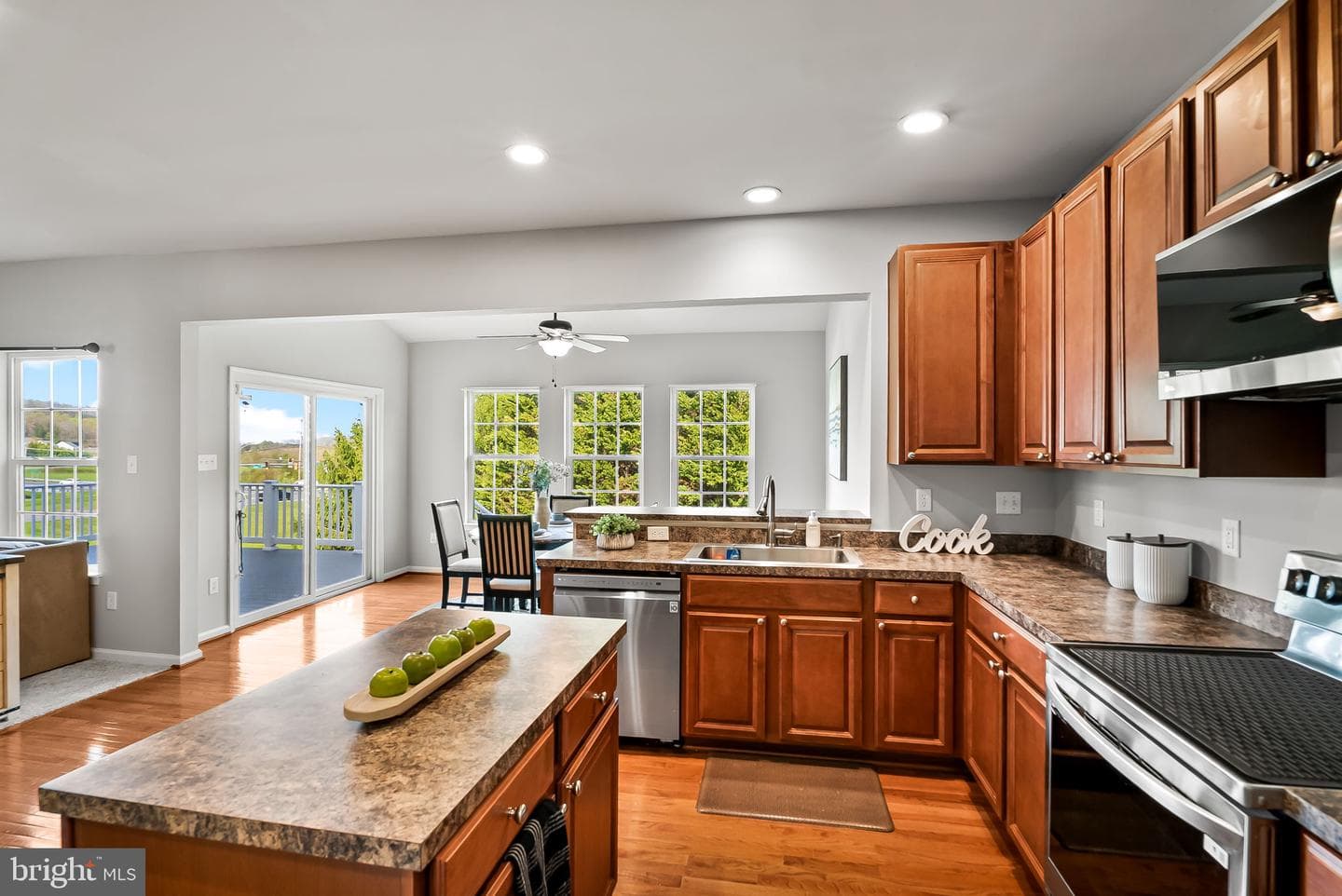 2790 Quantim Court photo 11