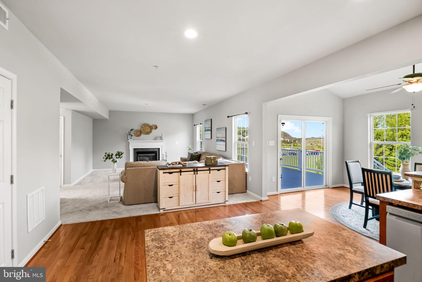 2790 Quantim Court photo 12