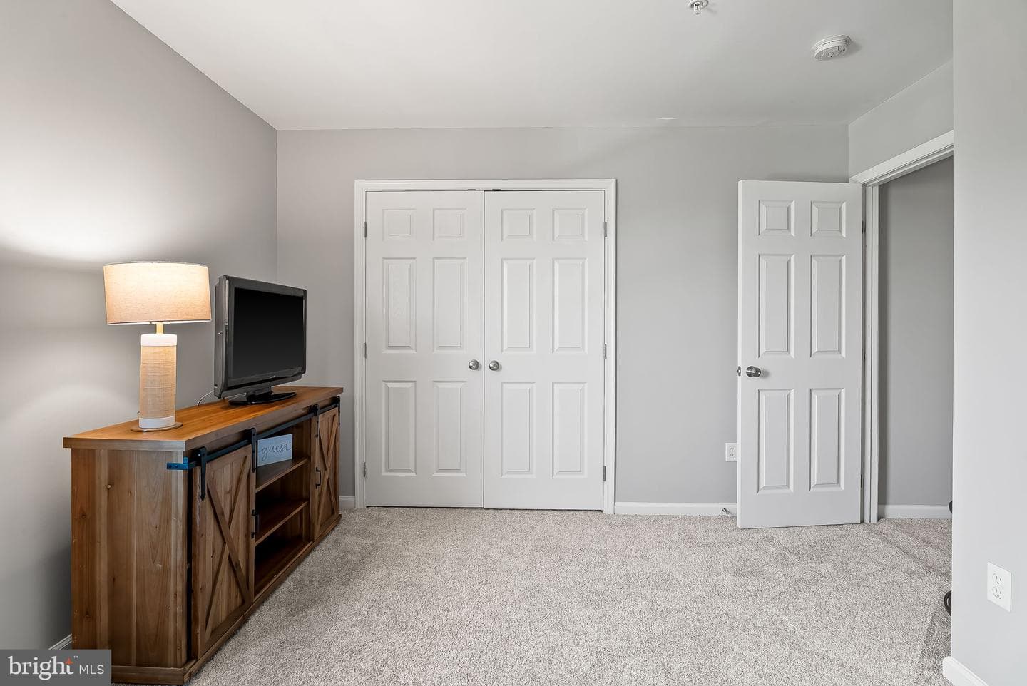 2790 Quantim Court photo 18