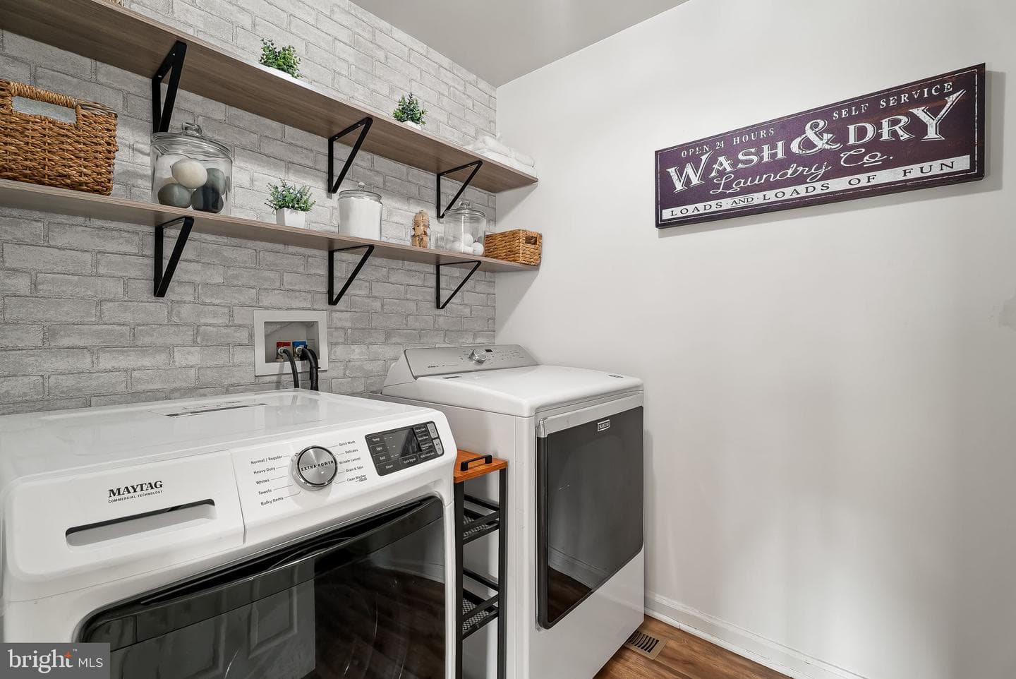 2790 Quantim Court photo 23
