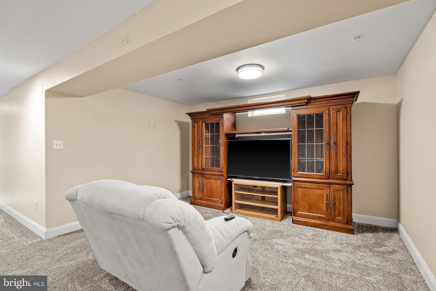 2790 Quantim Court photo 32