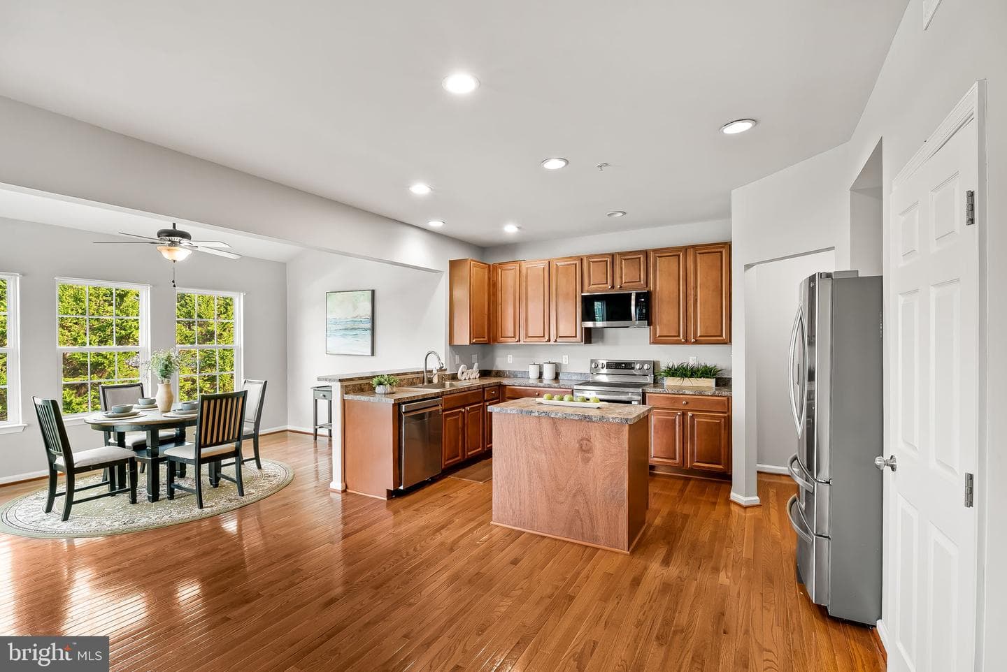 2790 Quantim Court photo 9