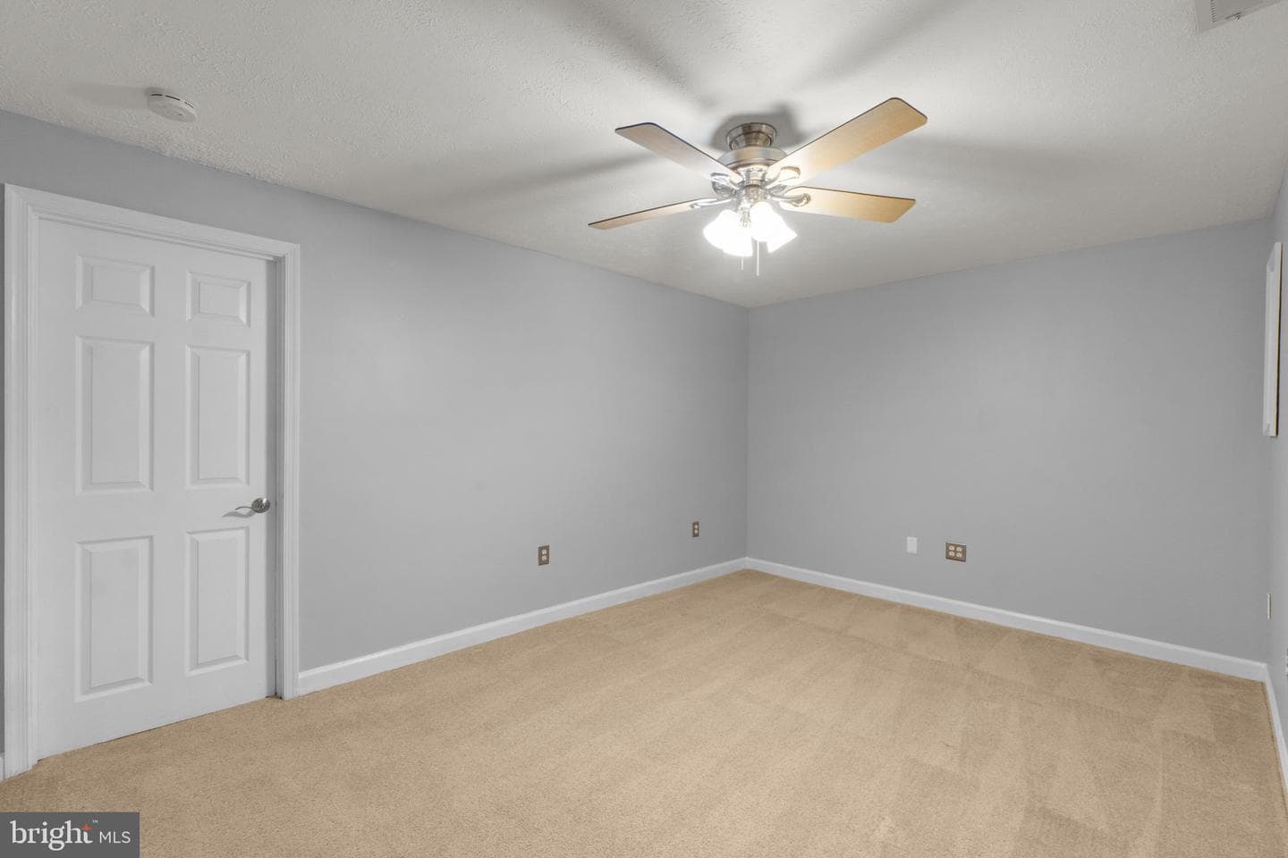 222 Hoff Court photo 30