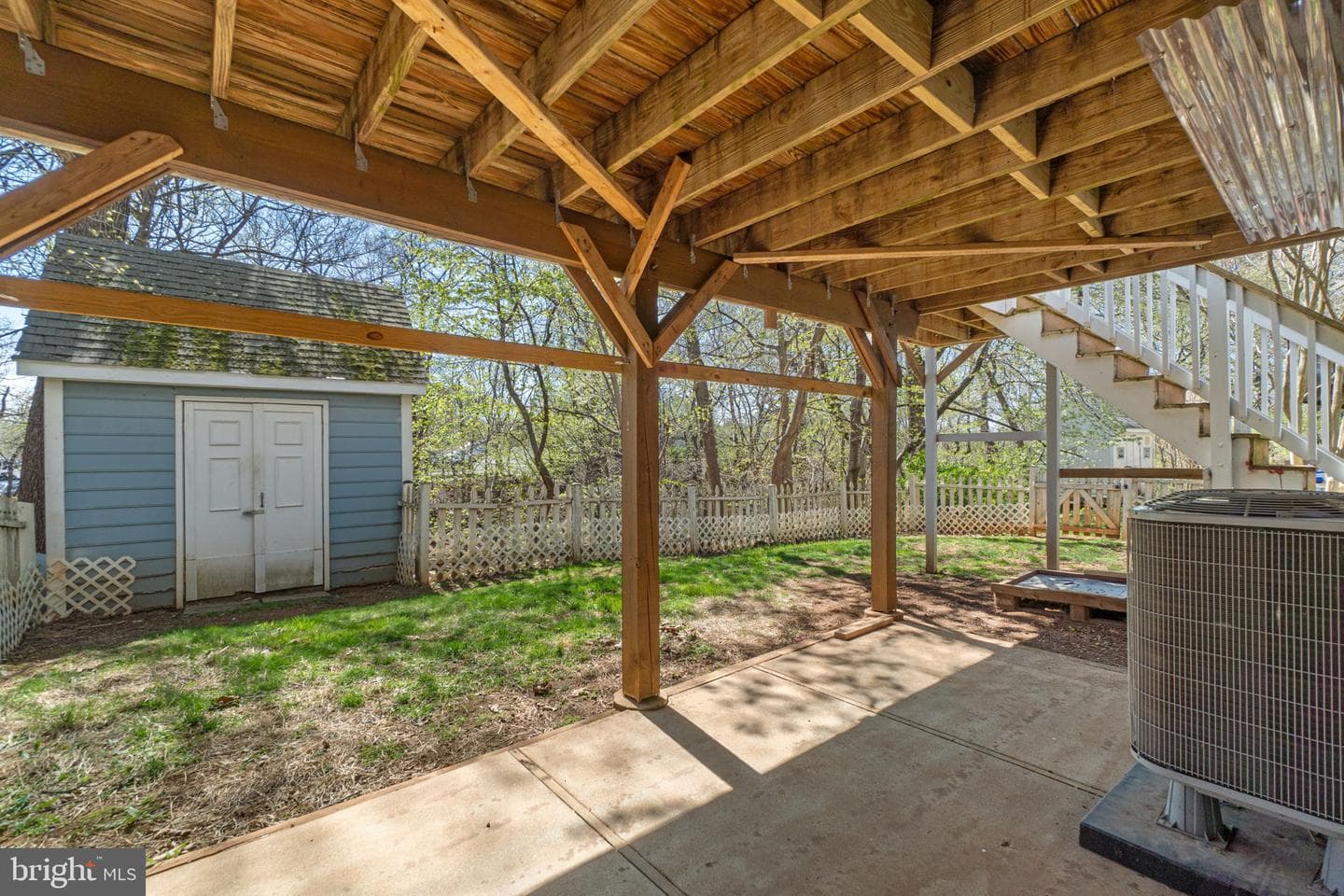 222 Hoff Court photo 37