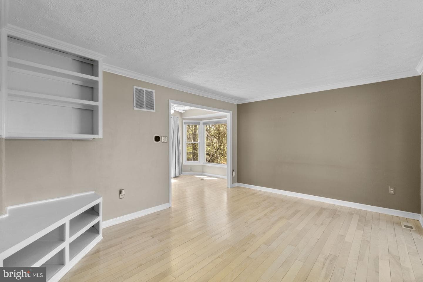 222 Hoff Court photo 4