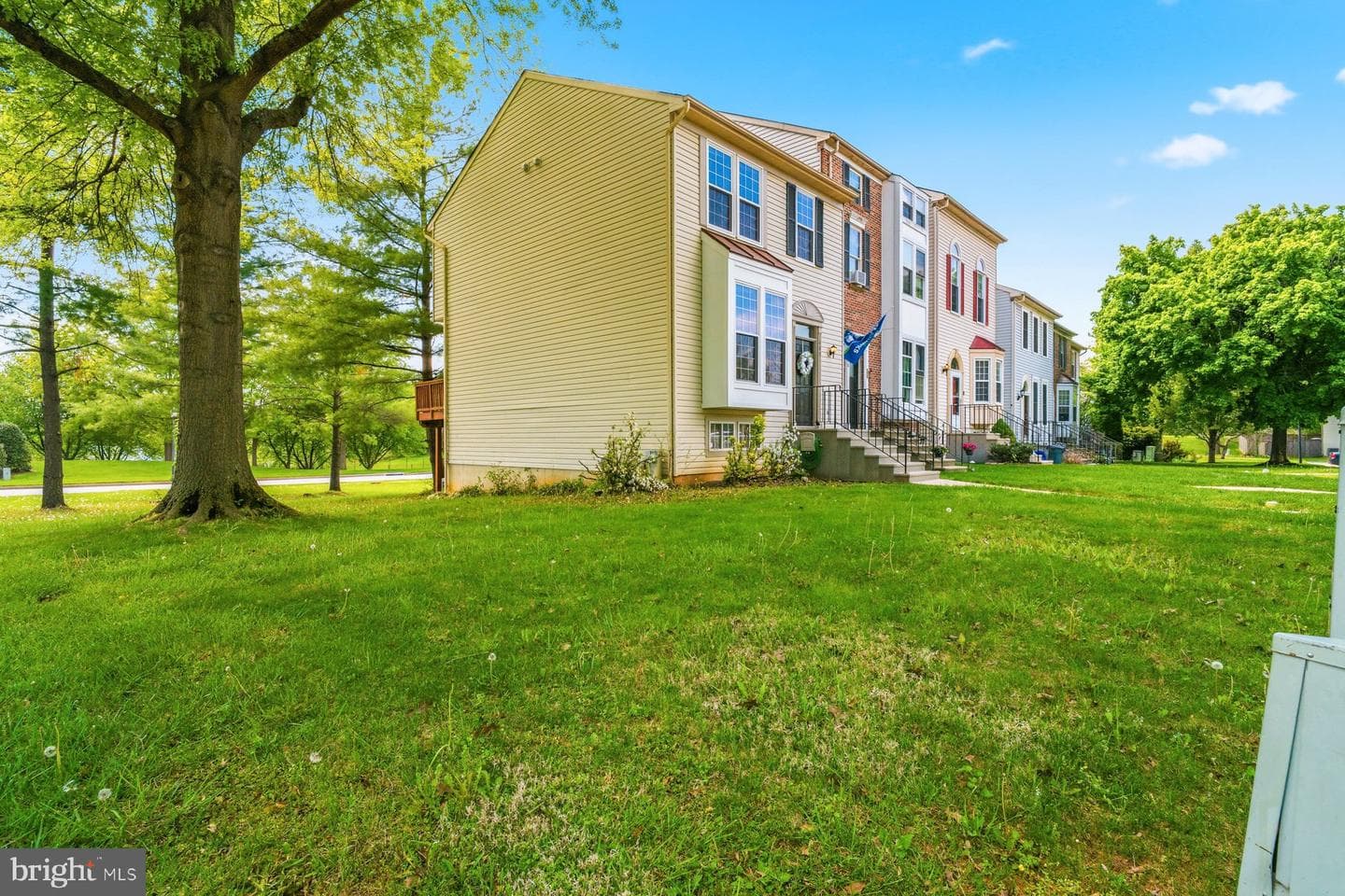 400 Doral Court photo 3