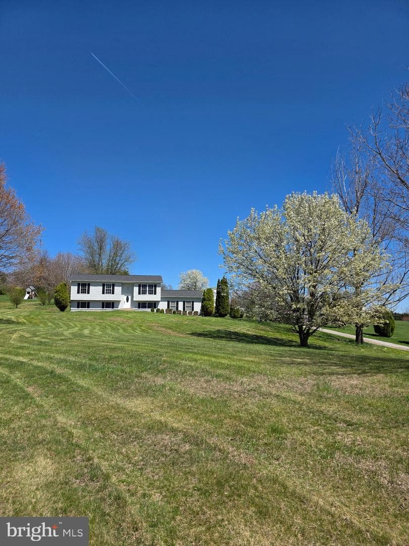 4720 Trail Court photo 2