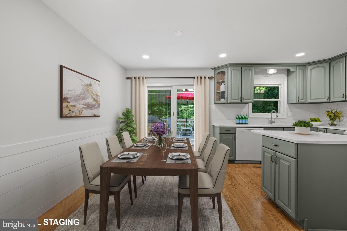 1956 Gardenia Street photo 11