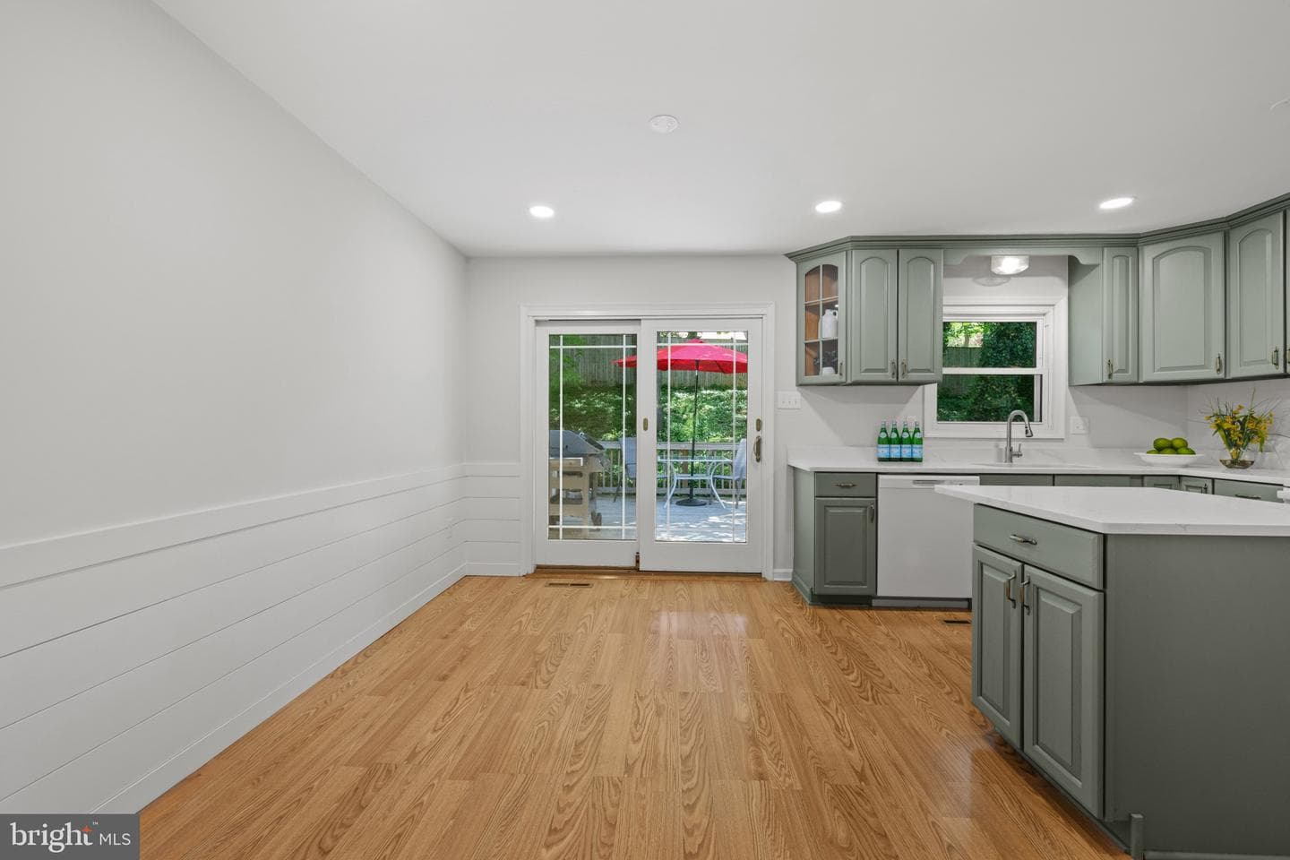 1956 Gardenia Street photo 12