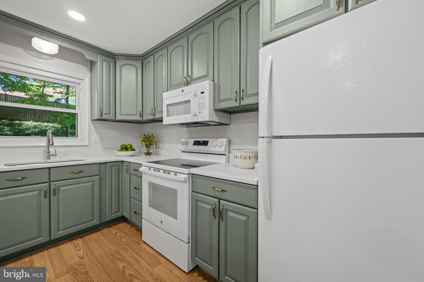 1956 Gardenia Street photo 18