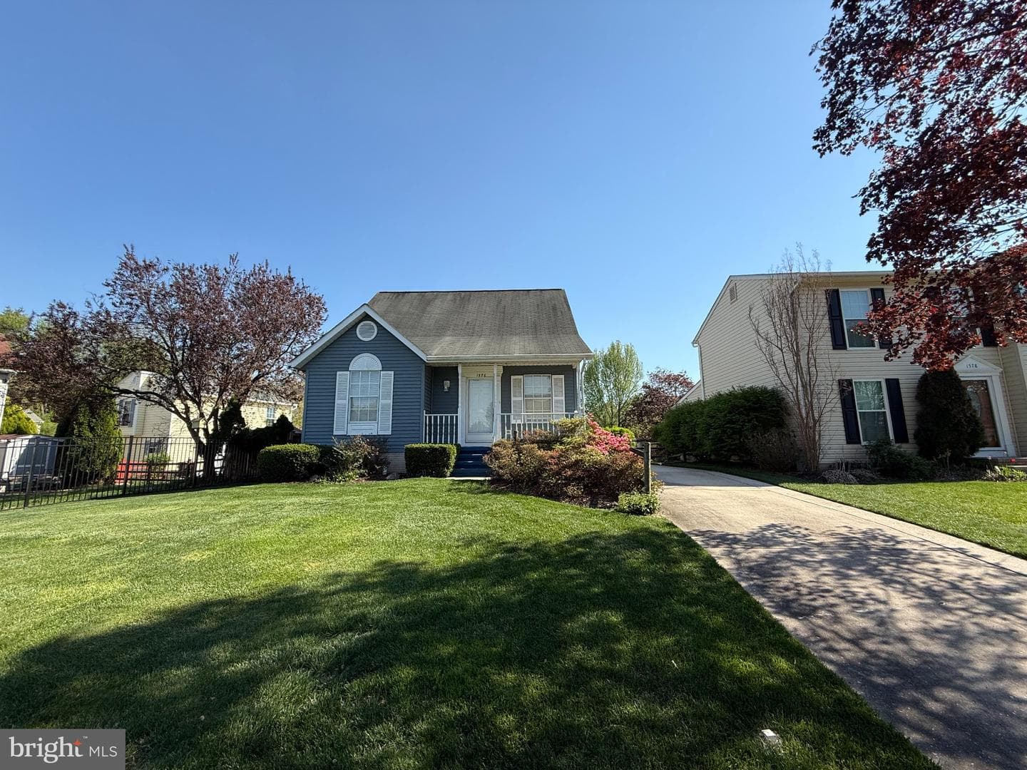 1576 Brimfield Circle photo 2