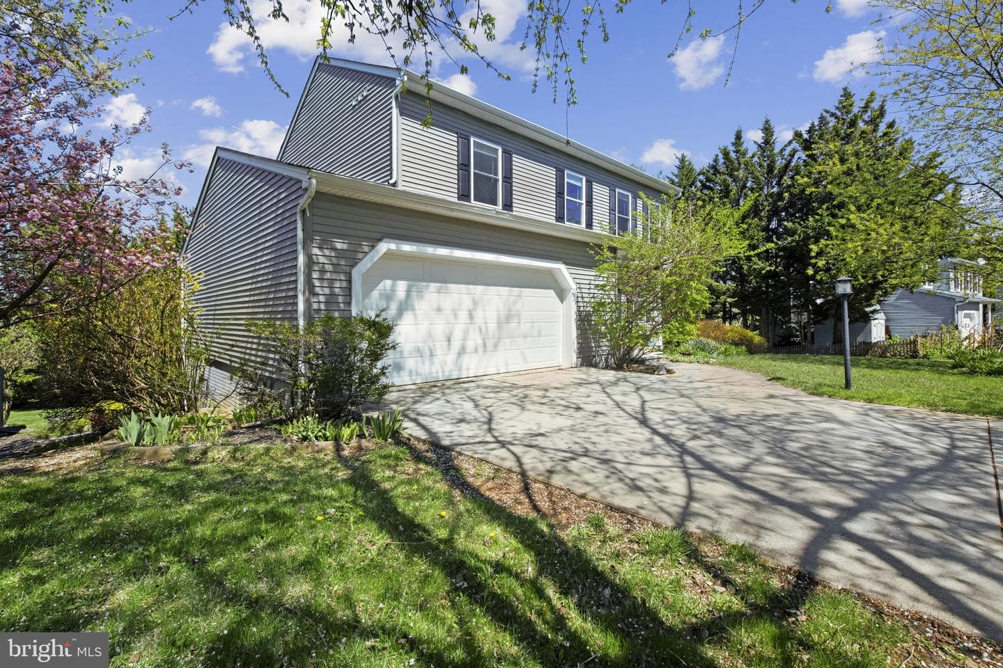 550 Yellow Lily Court photo 2