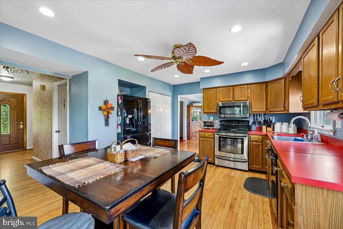 6648 Wind Ridge Road photo 18