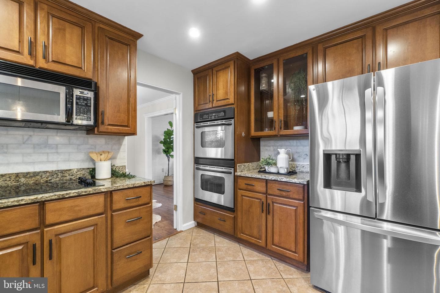 904 Caren Drive photo 10