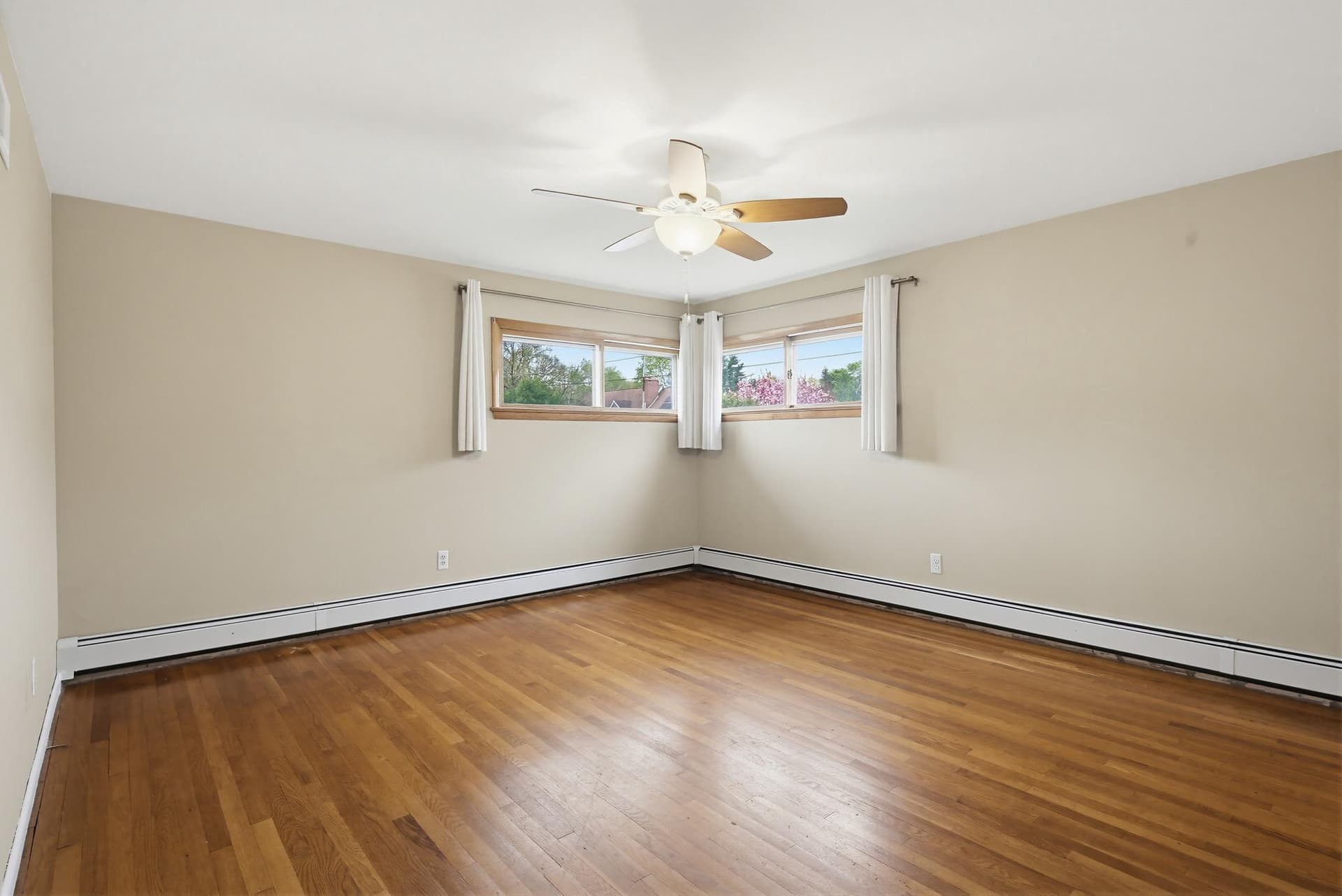 715 Franklin Avenue photo 16