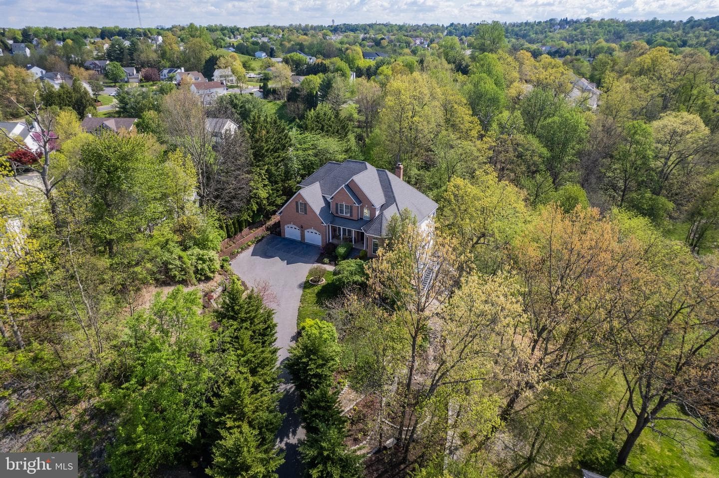 890 Sumner Court photo 4