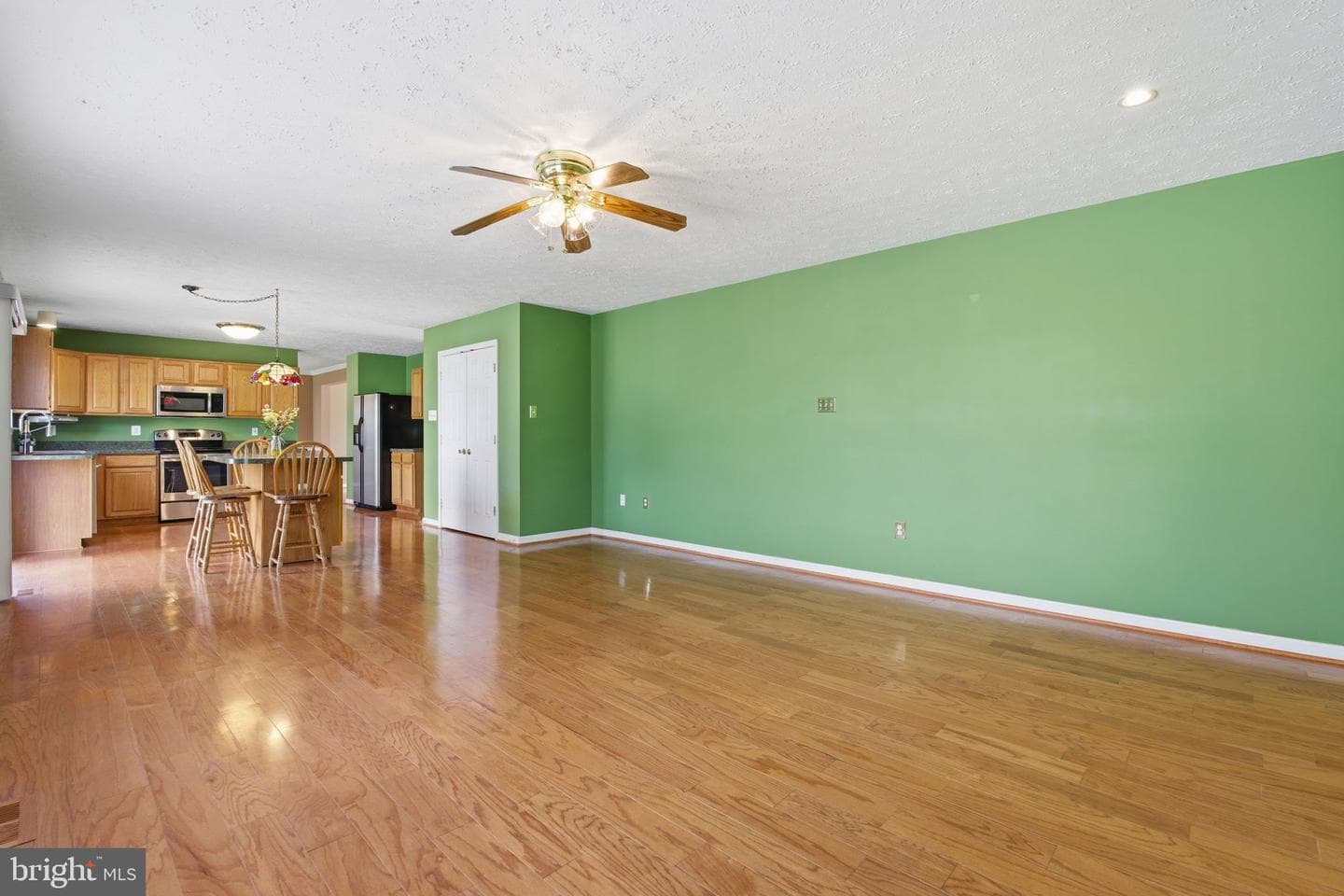 3171 Pyramid Circle photo 14