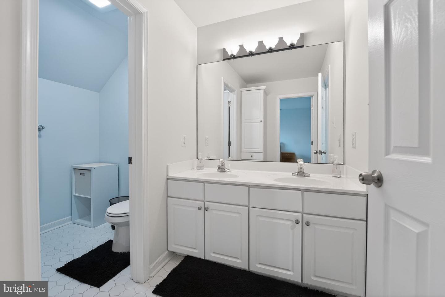 1691 Village Green Drive photo 40