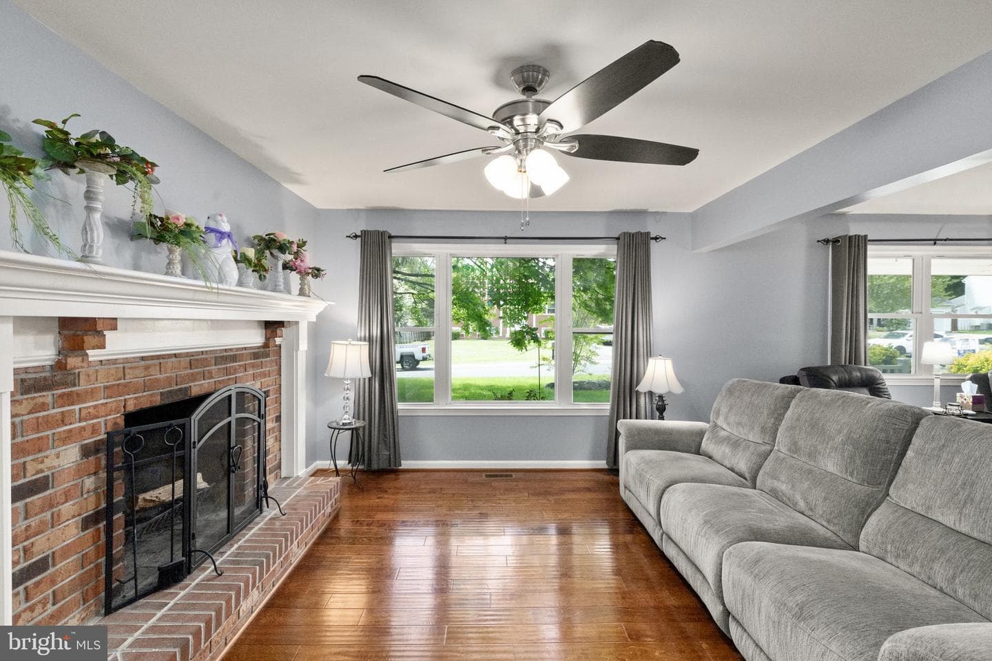 900 Caren Drive photo 12