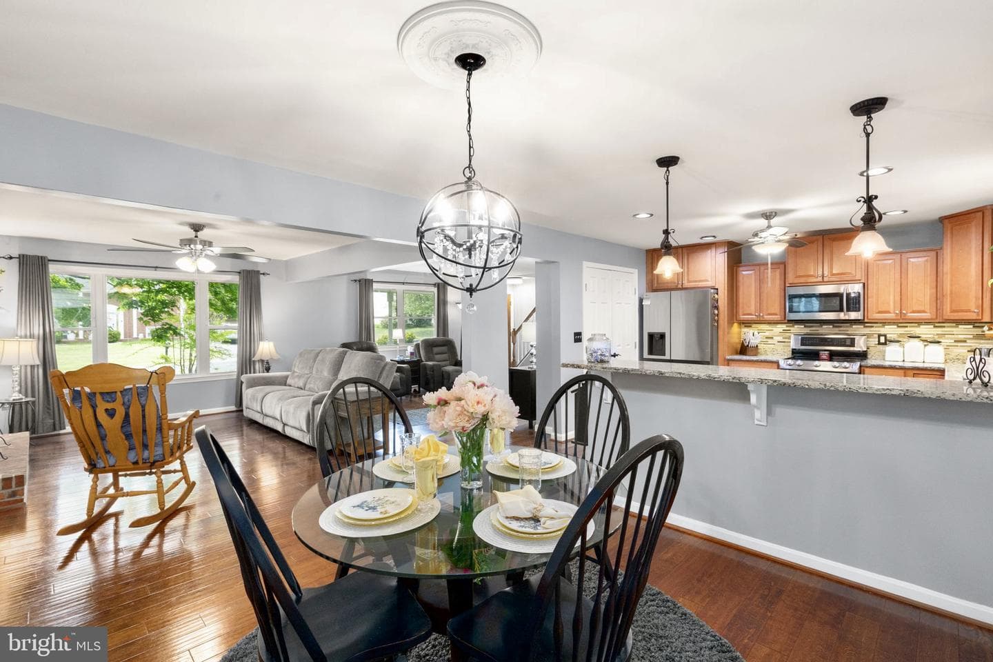 900 Caren Drive photo 17