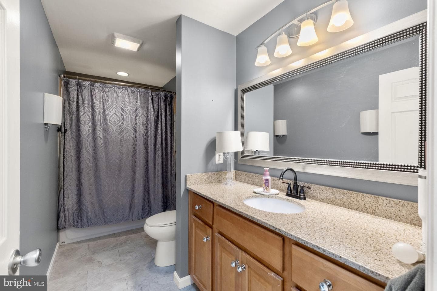 900 Caren Drive photo 32