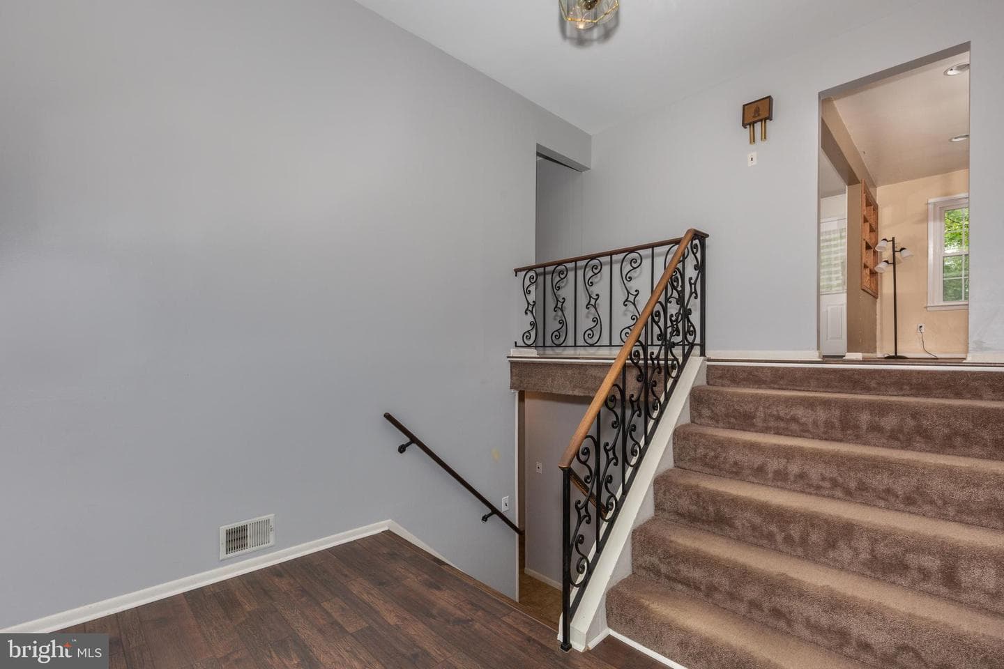 2711 Overview Road, Hampstead