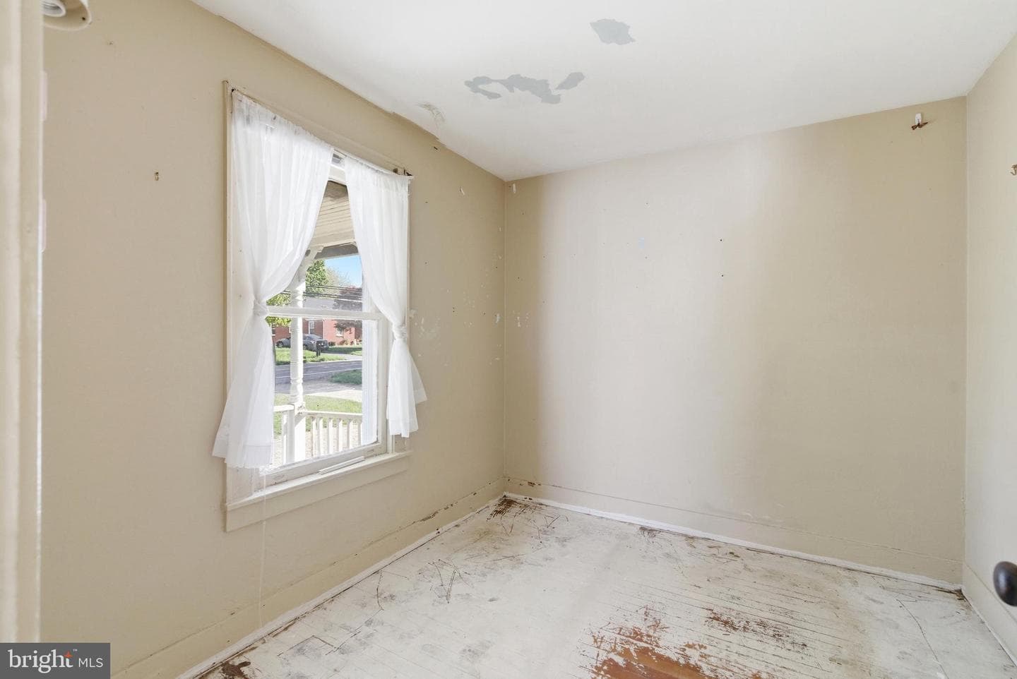 709 Deer Park Road photo 10