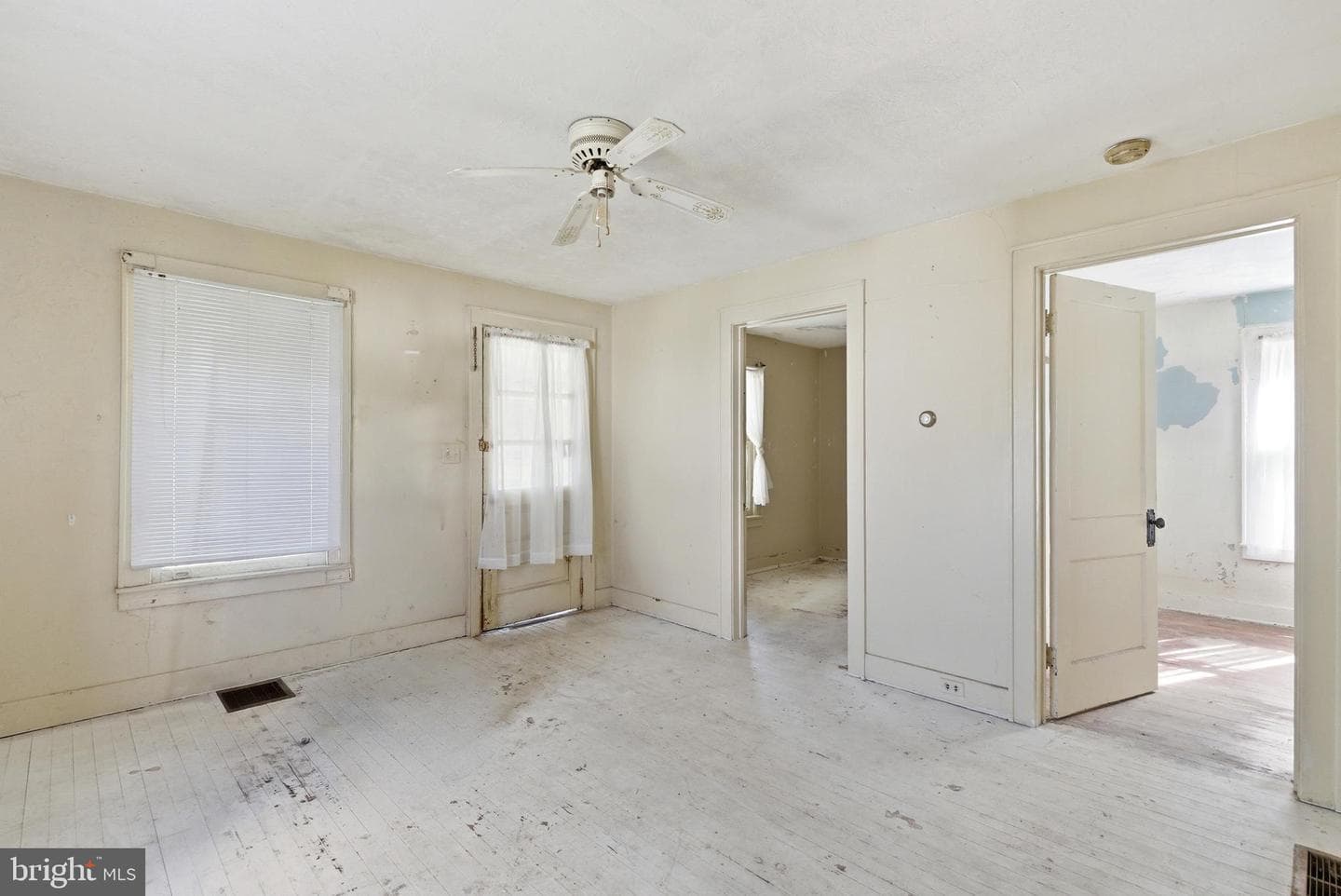709 Deer Park Road photo 7