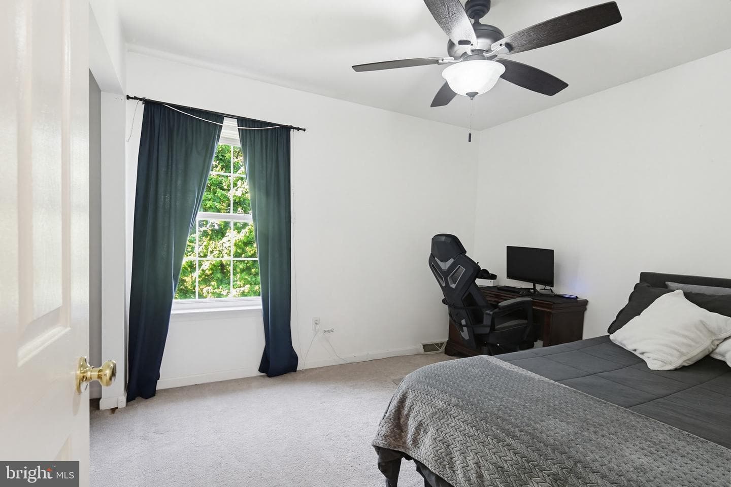 1804 Harrowsmith Court photo 31