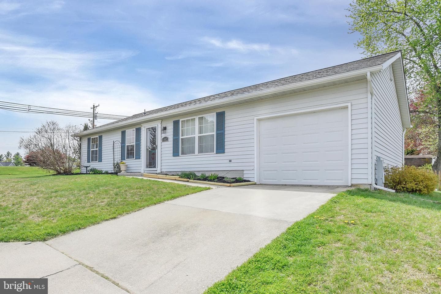 1402 Burnside Drive photo 23