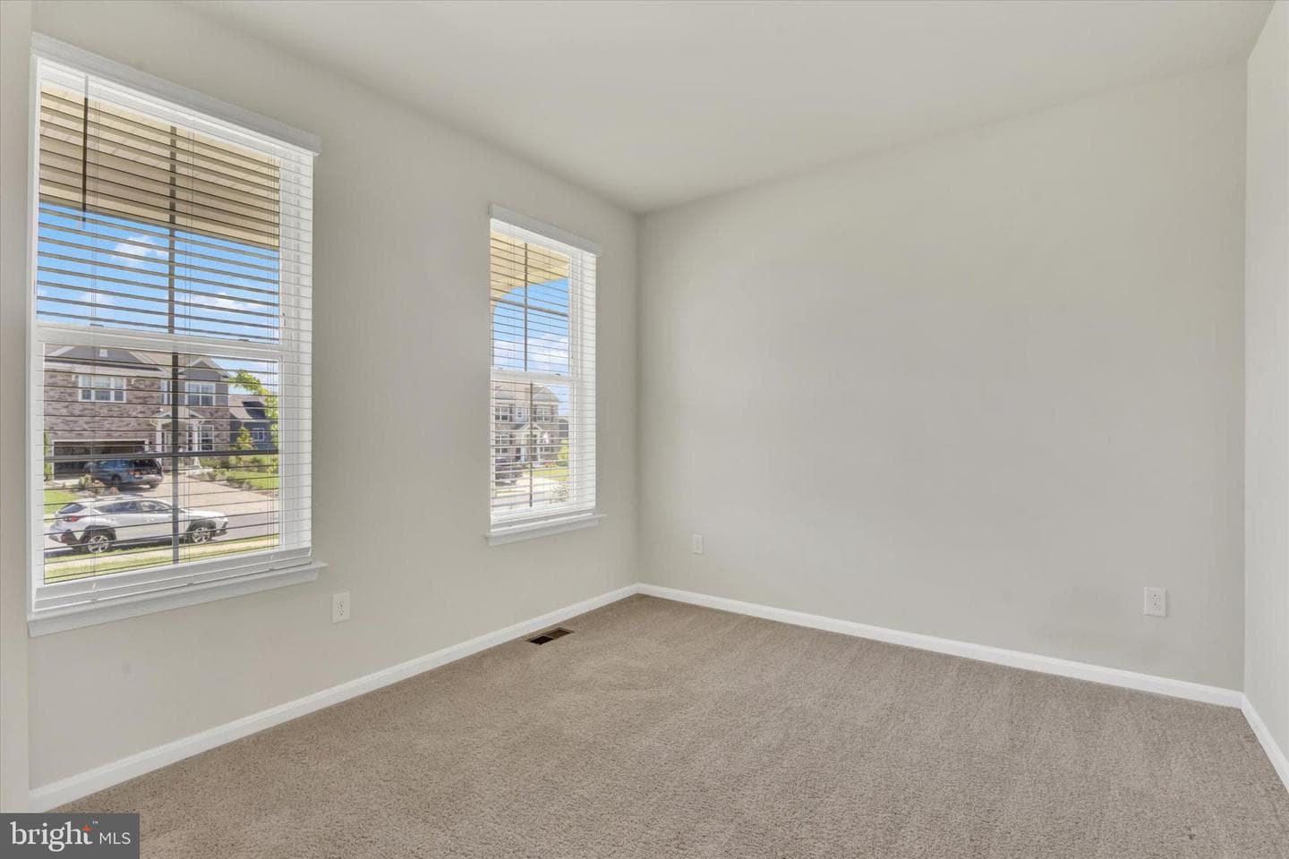 589 Friendship Road photo 3