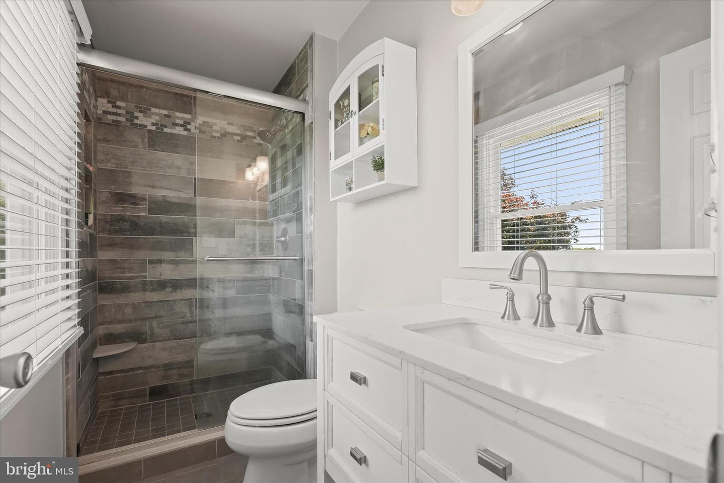 2798 Kathy Drive photo 6