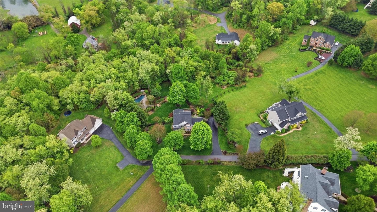 655 Downhill Drive photo 55