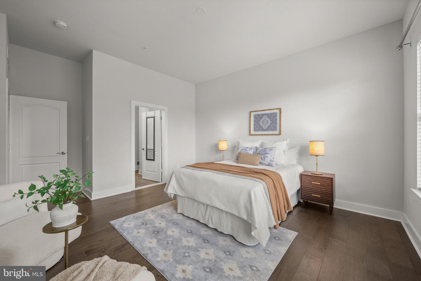2812 Town View Circle photo 21
