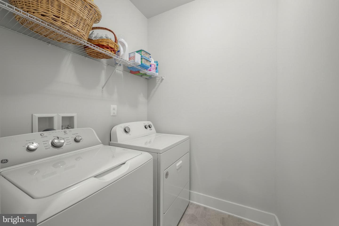 2812 Town View Circle photo 29