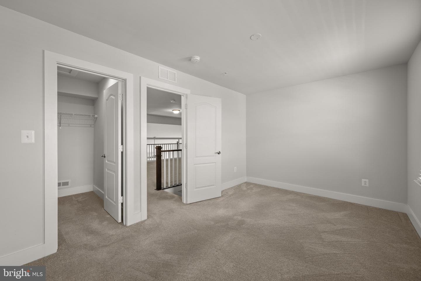 2812 Town View Circle photo 37