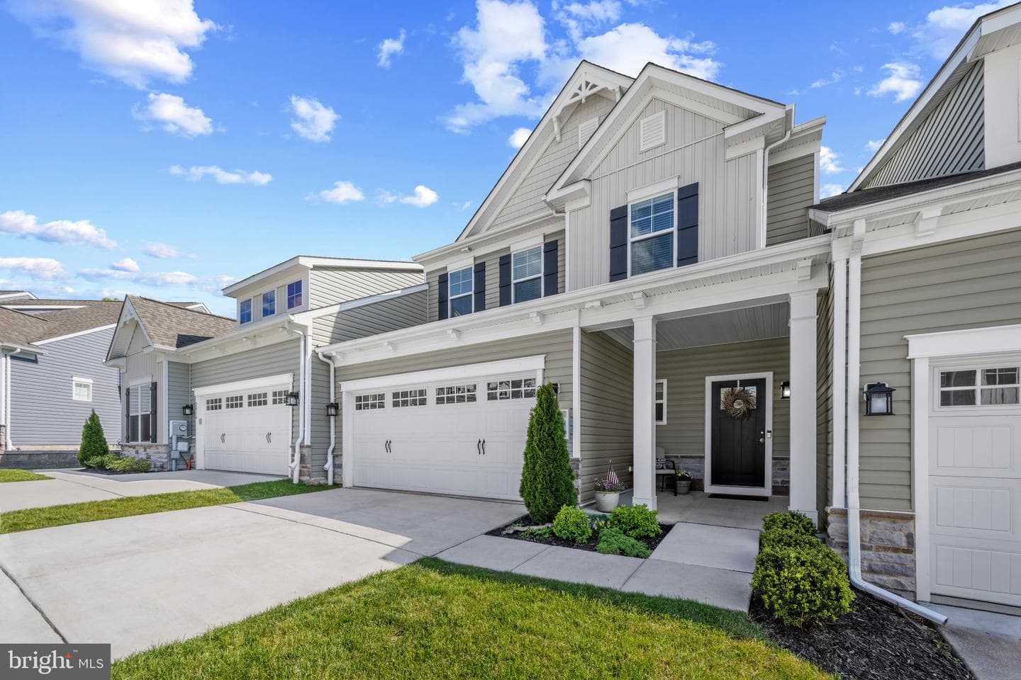 2812 Town View Circle photo 54
