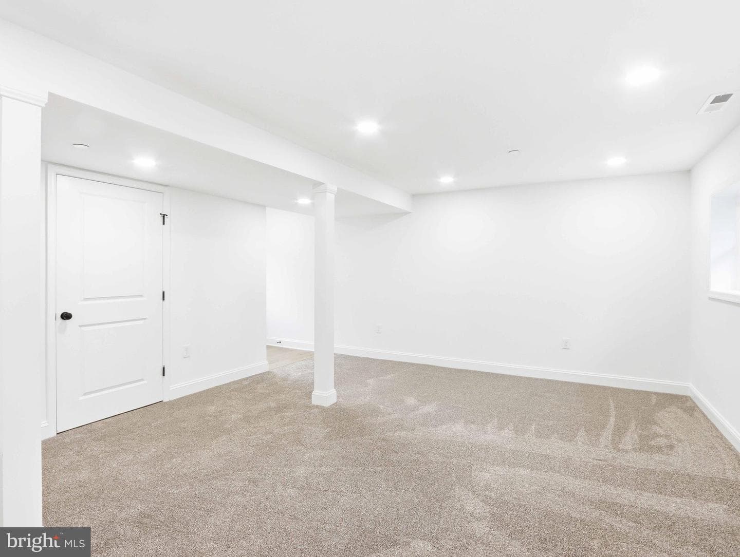 683 Sunflower Court photo 34