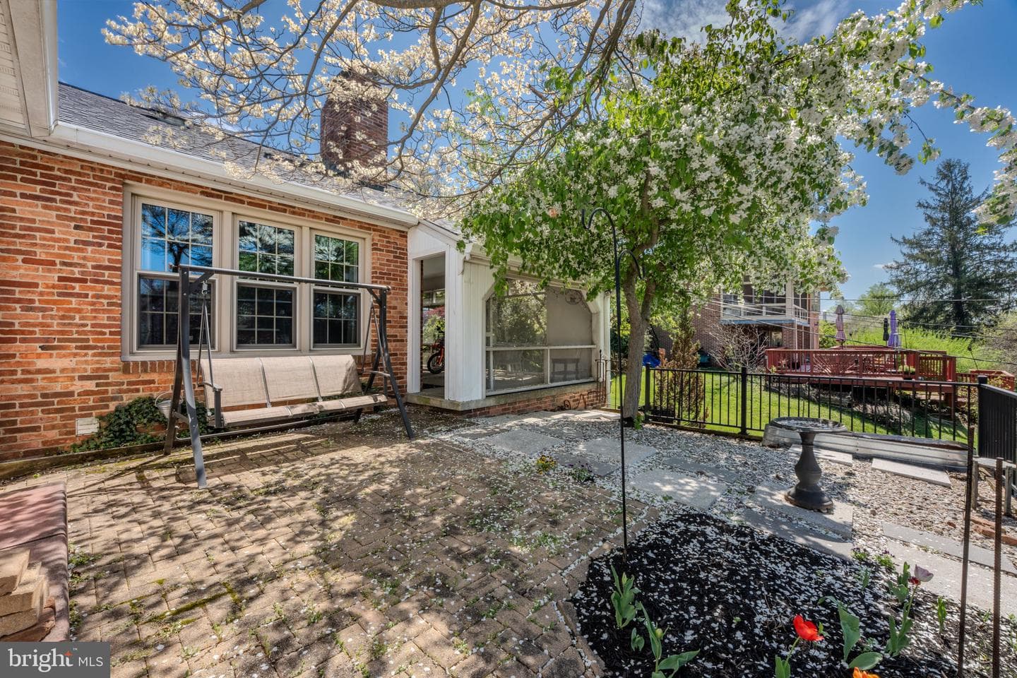 22 Fitzhugh Avenue photo 40