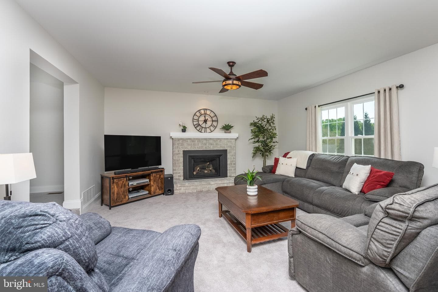 1411 Copper Beech Court photo 11