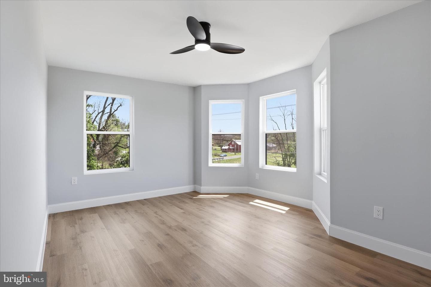 3529 Littlestown Pike photo 18