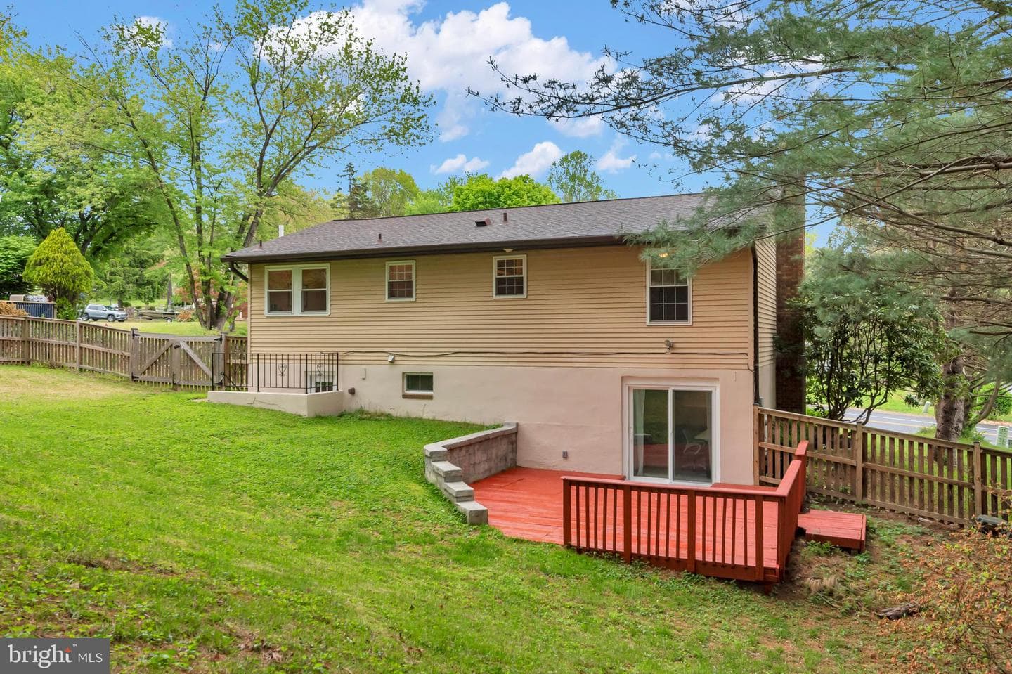 7128 Macbeth Way photo 38