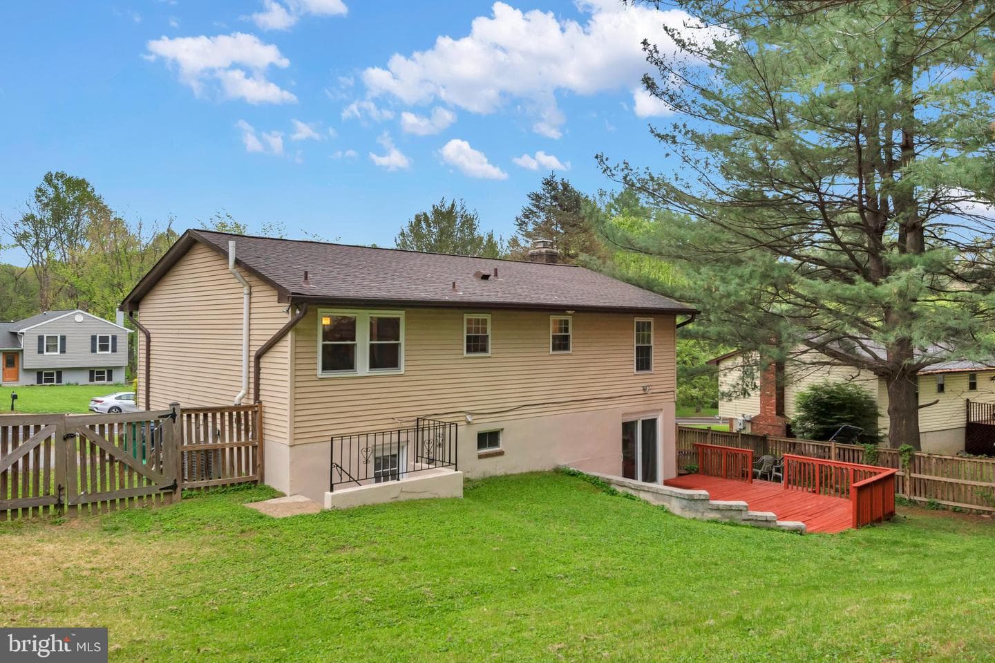 7128 Macbeth Way photo 40