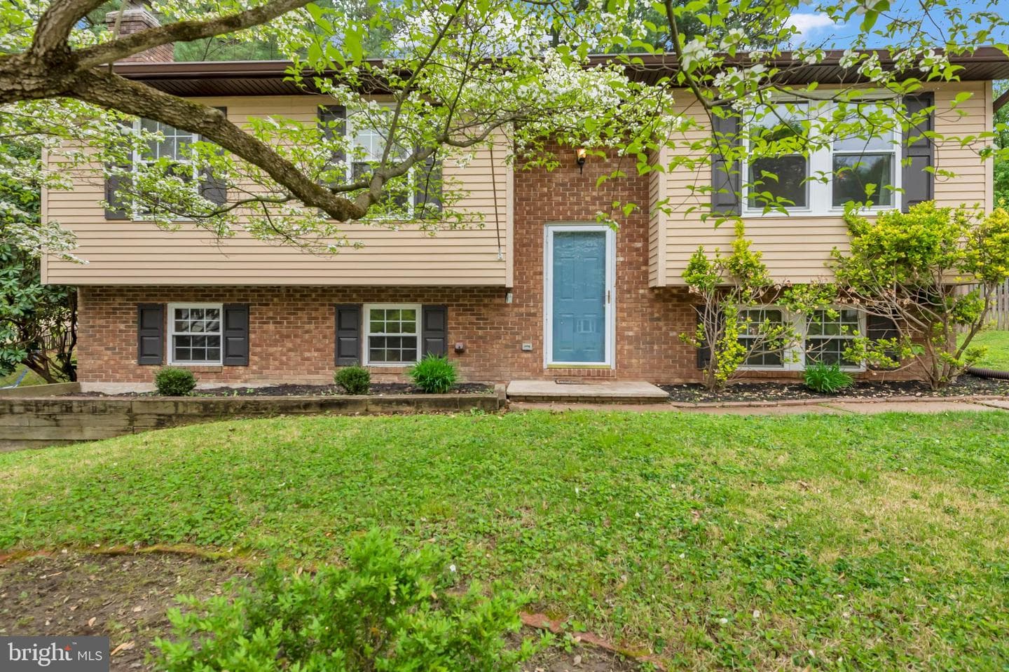 7128 Macbeth Way photo 8
