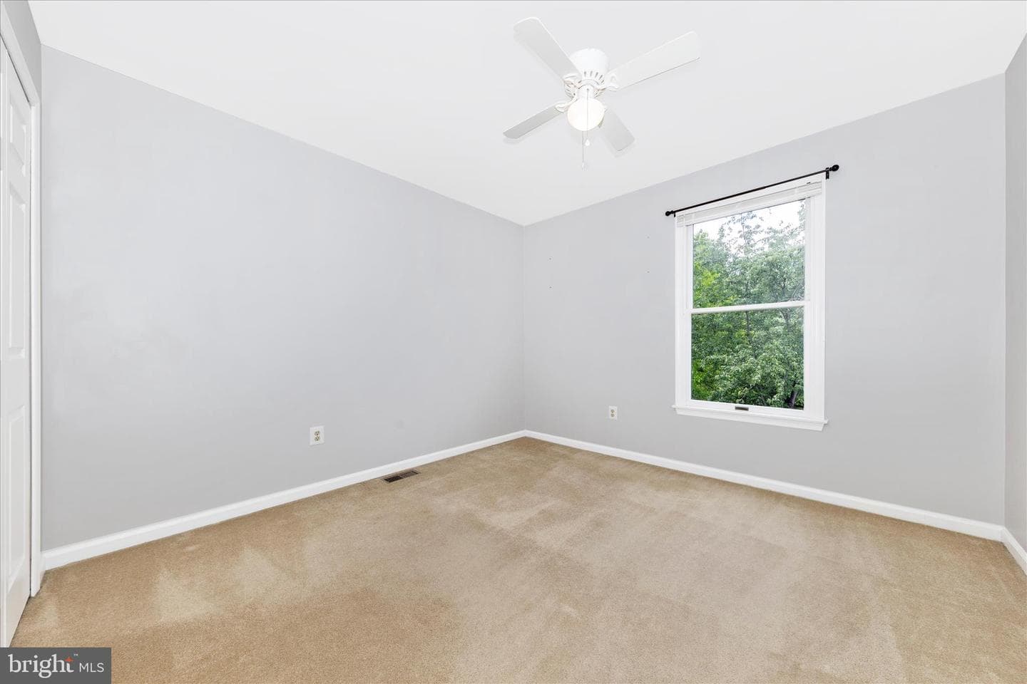 2679 Leslie Road photo 31