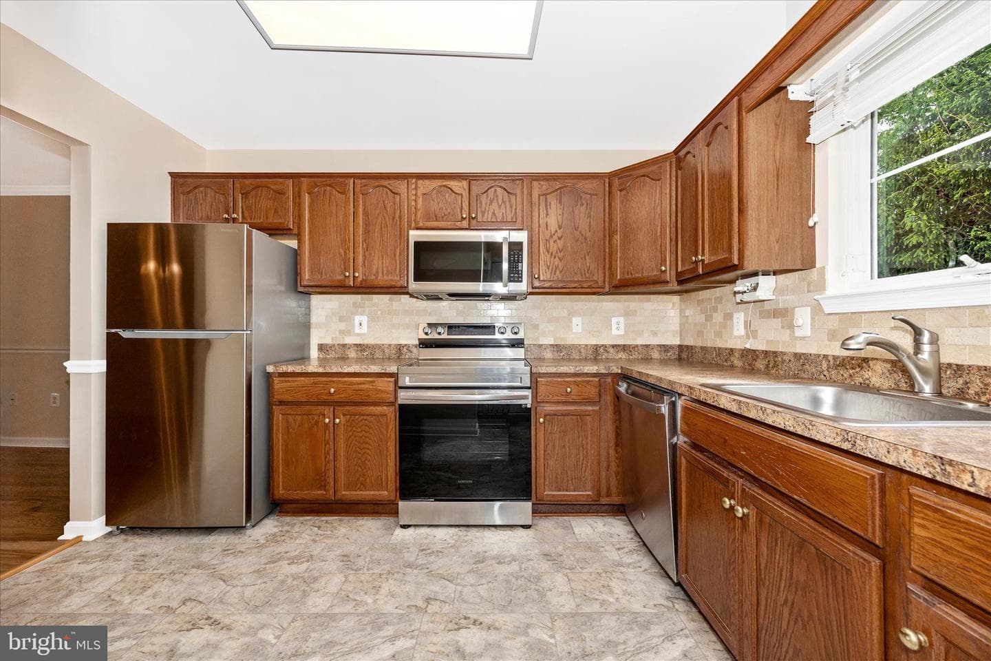 1007 Parade Lane photo 20