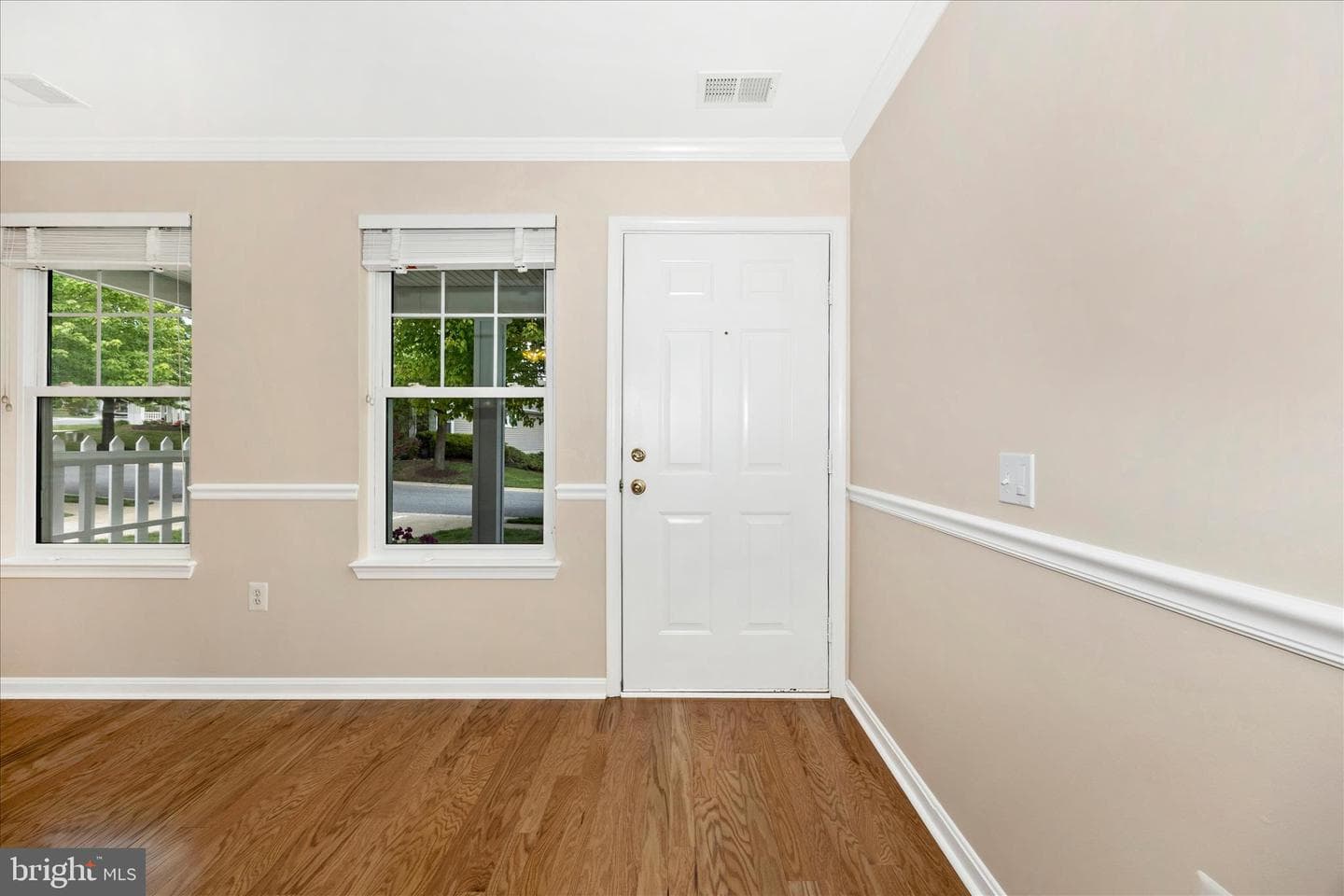1007 Parade Lane photo 5