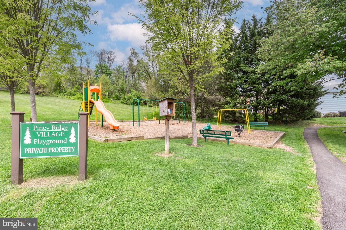 6396 Red Spruce Lane photo 10